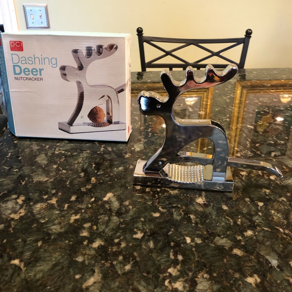 DC Silver Dashing Deer Nutcracker